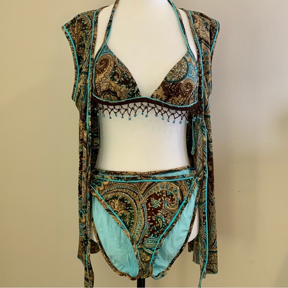 Endless Sun 3 piece paisley bikini set - Picture 10 of 14